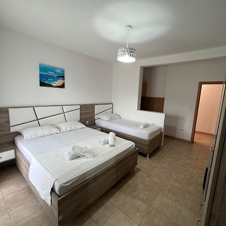 Apartments Ela Ulcinj Exterior photo
