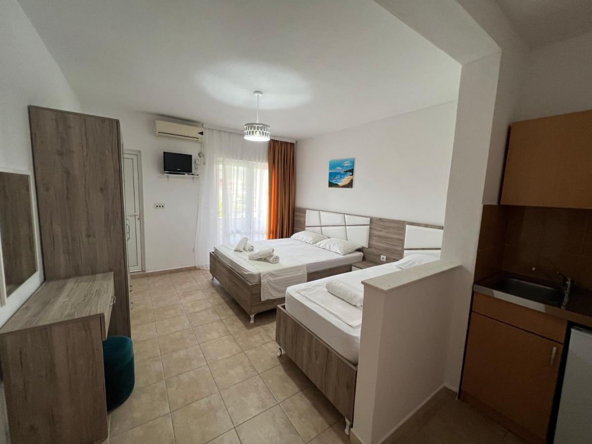 Apartments Ela Ulcinj Exterior photo