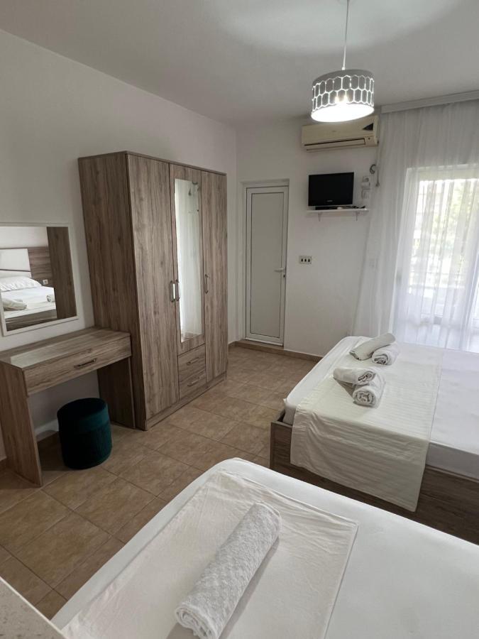 Apartments Ela Ulcinj Exterior photo