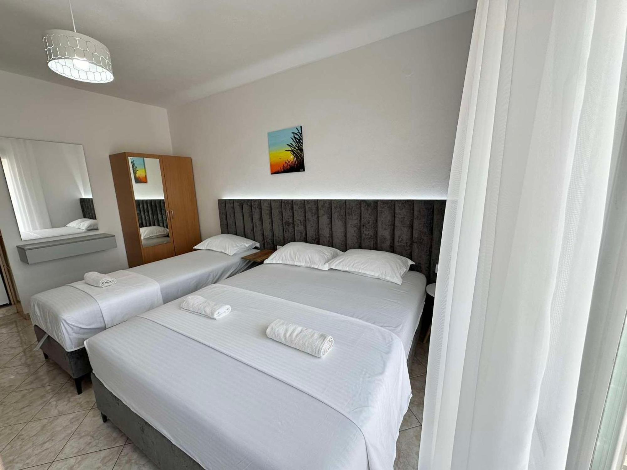 Apartments Ela Ulcinj Exterior photo
