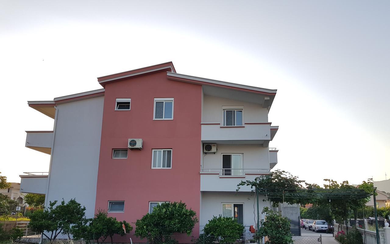 Apartments Ela Ulcinj Exterior photo