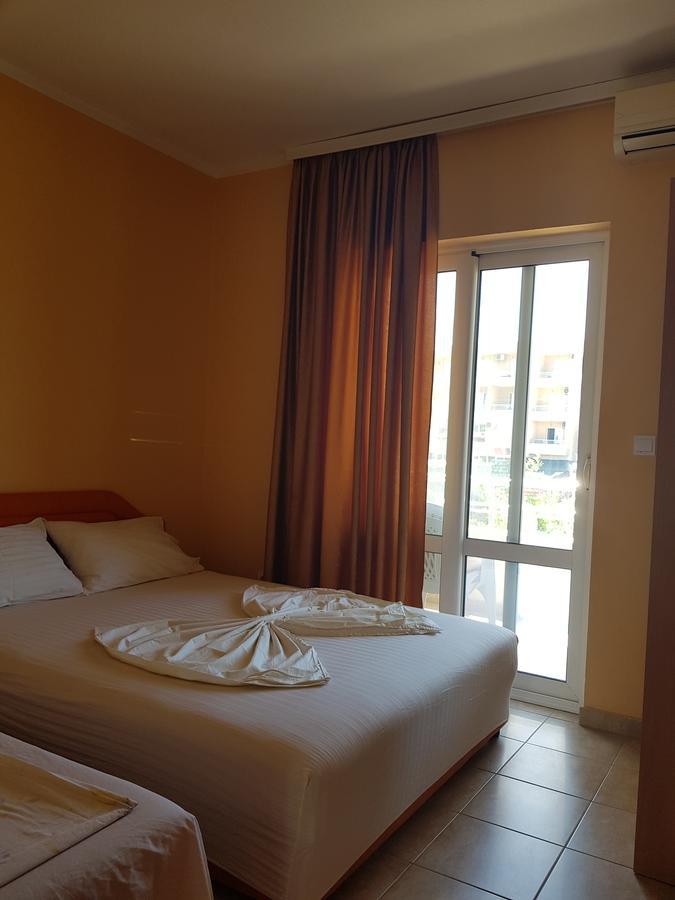 Apartments Ela Ulcinj Exterior photo