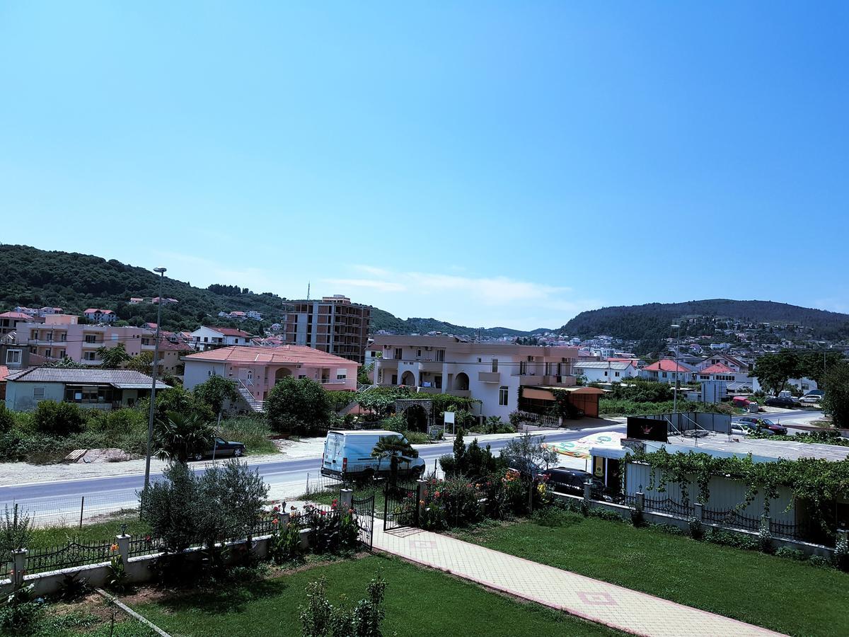 Apartments Ela Ulcinj Exterior photo